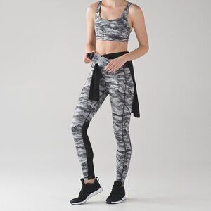 Lululemon Speed Tight V- Power Luxtreme Hazy Days Black White / Black